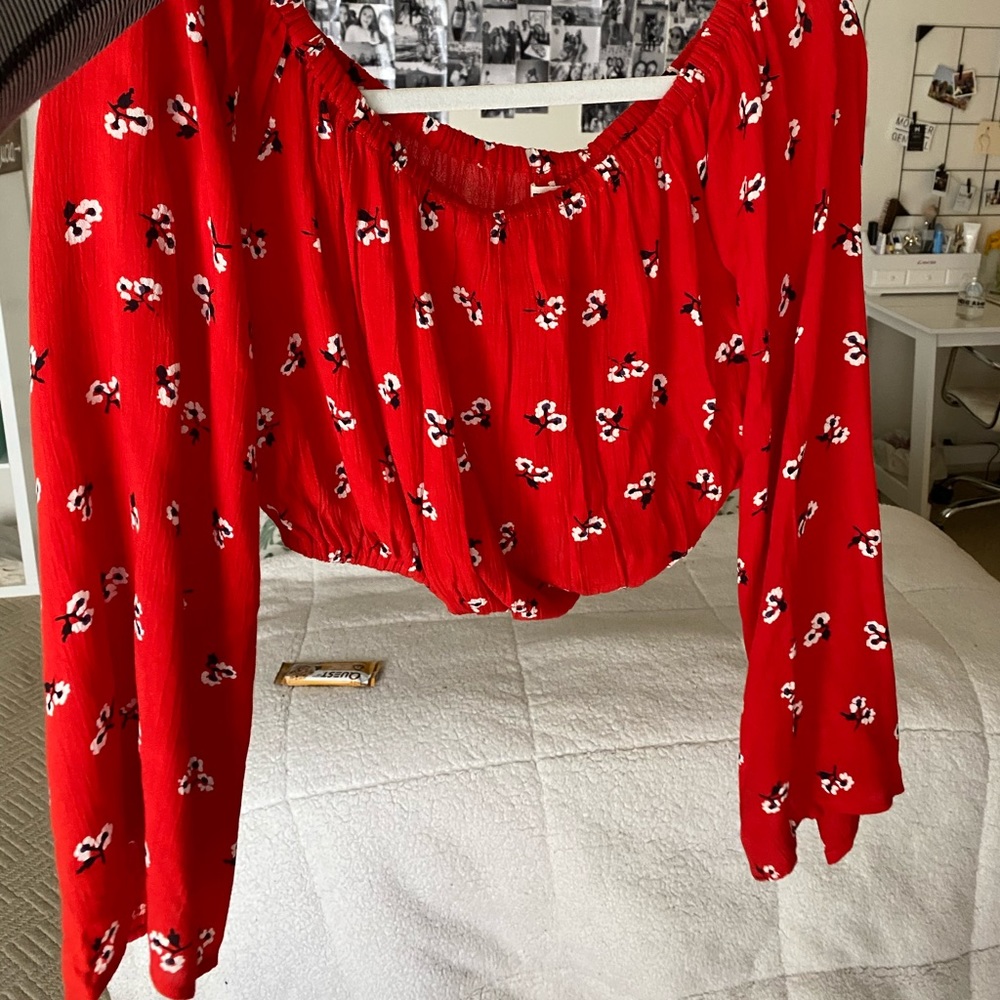 Billabong off the shoulder top